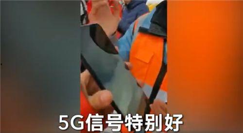 小伙硬核挑战吃瓜视频,小伙硬核吃瓜大作战