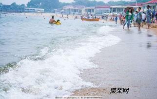 上海浴场吃瓜事件视频,一场引发热议的公共道德风波