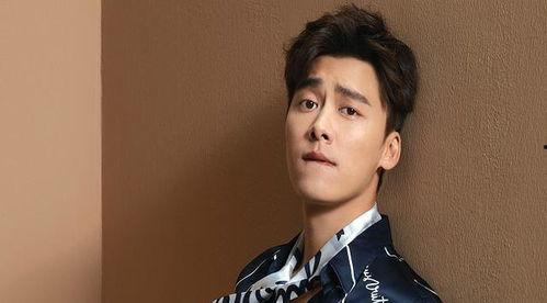 李易峰吃瓜视频六分钟,李易峰六分钟吃瓜视频揭秘娱乐圈幕后真相